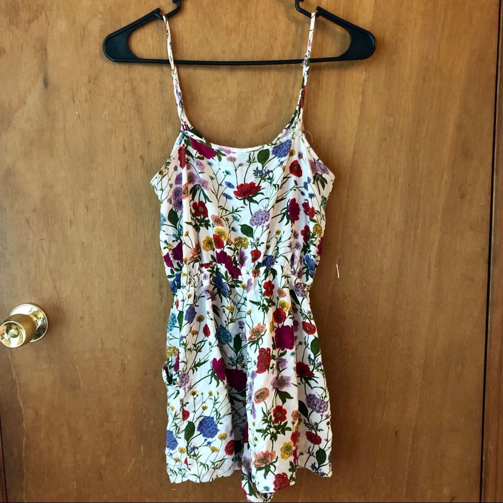 Romper - Picture 4 of 4